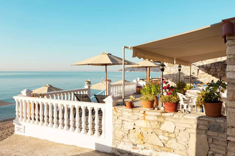 Potokaki Beachfront Hotel 1