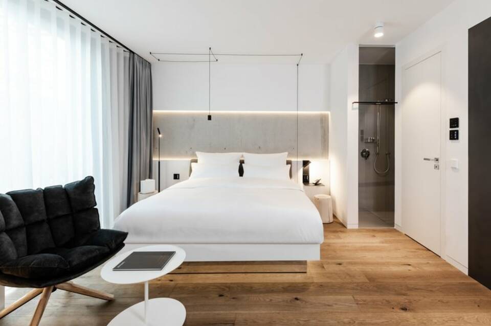 KPM Hotel & Residences 2