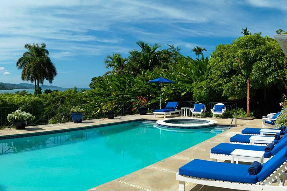 Round Hill Hotel & Villas 4