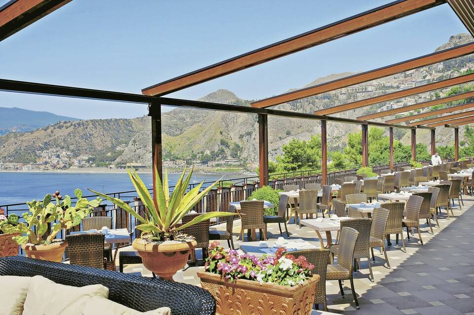 Unahotels Capotaormina 3