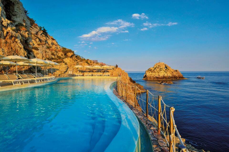 Unahotels Capotaormina 5