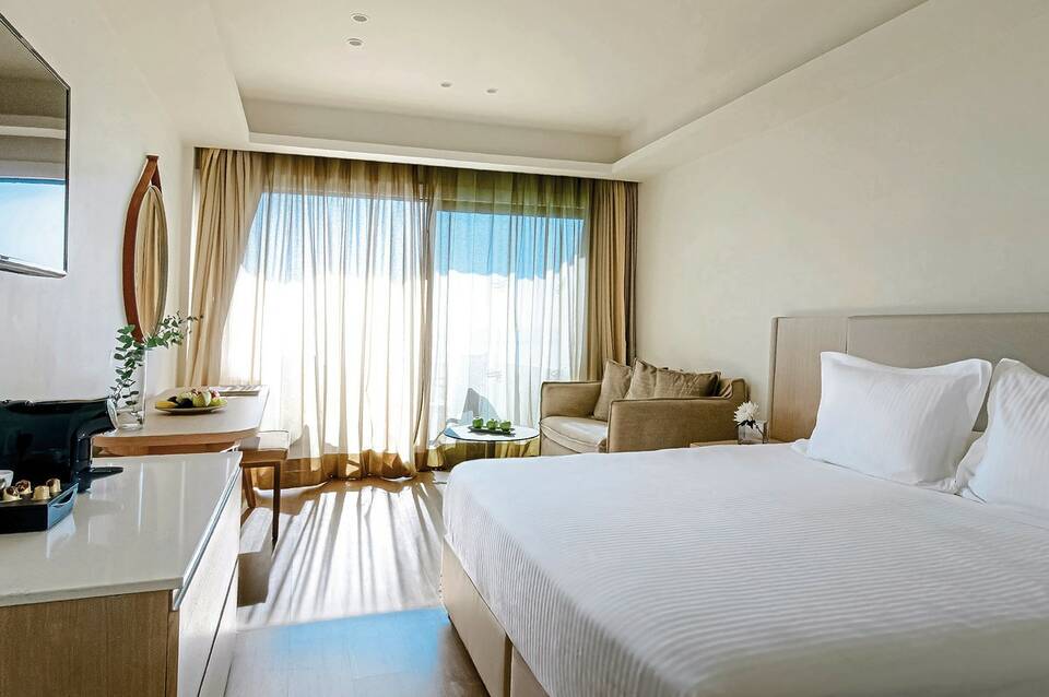 Alion Beach Hotel 1