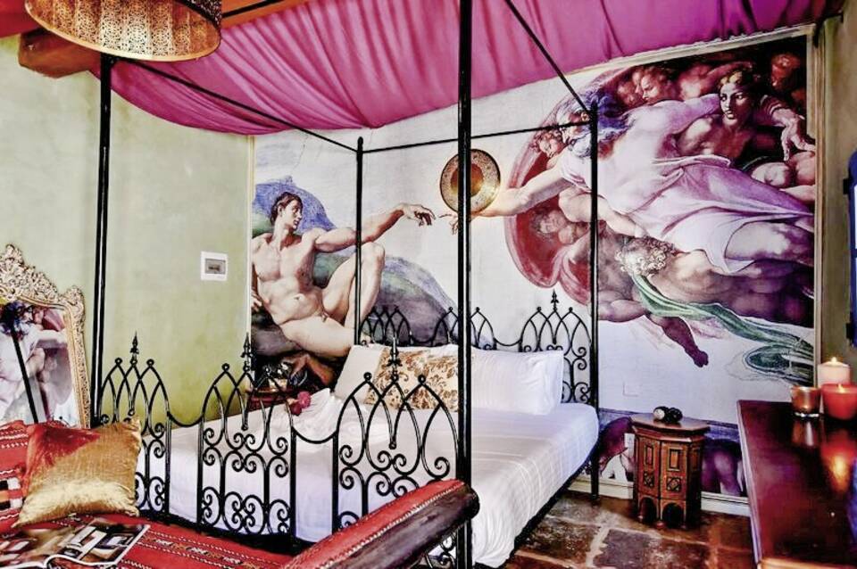 Chapel 5 Boutique Suites 1