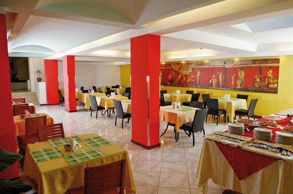Hotel Diana 2