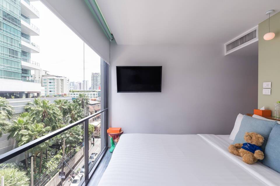 S Box Sukhumvit Hotel 1