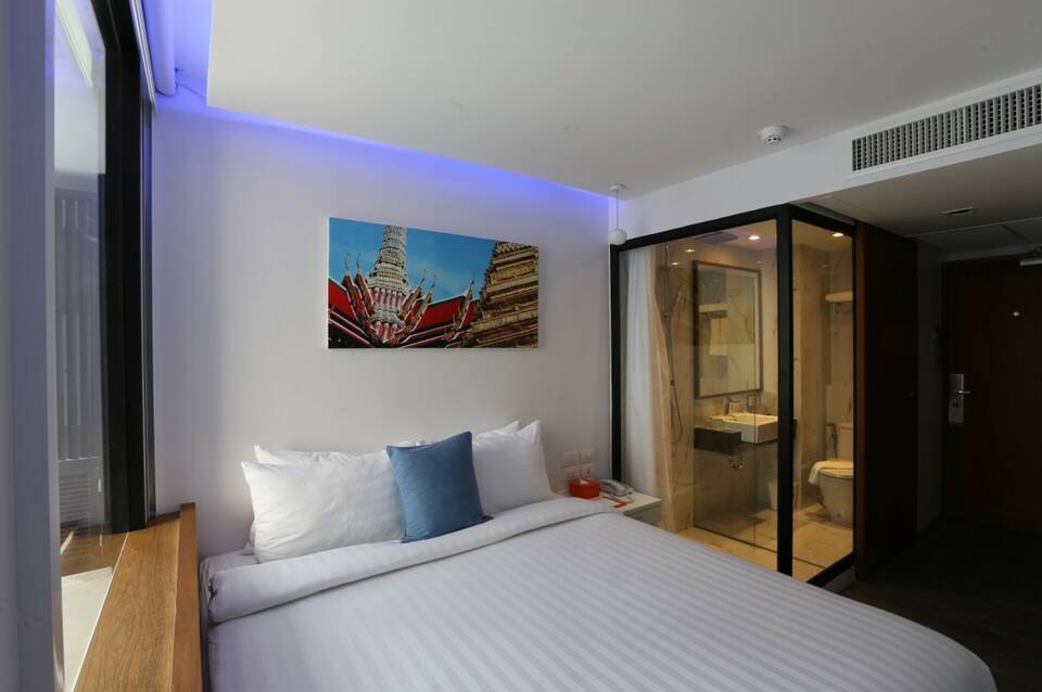 S Box Sukhumvit Hotel 2