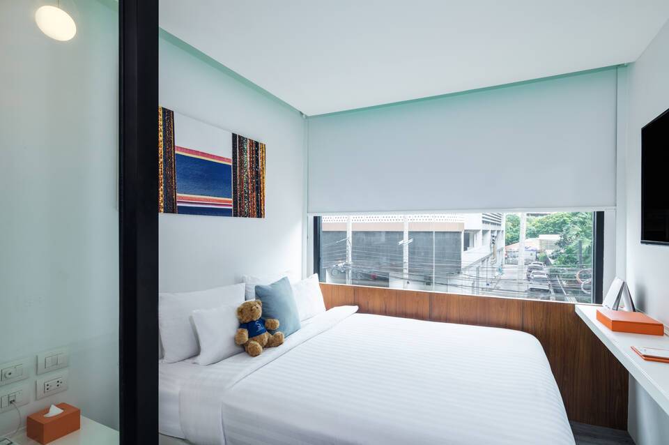 S Box Sukhumvit Hotel 4