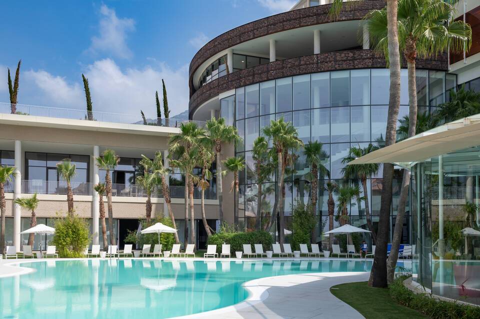 Higueron Hotel Malaga, Curio Collection by Hilton 4