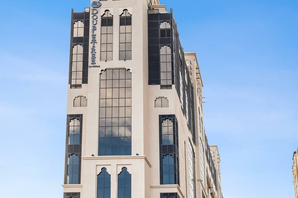 DoubleTree by Hilton Dubai Al Jadaf 5