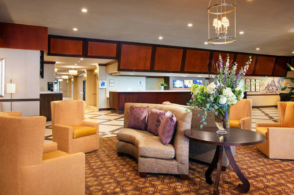 Sheraton Park Hotel at the Anaheim Resort 2