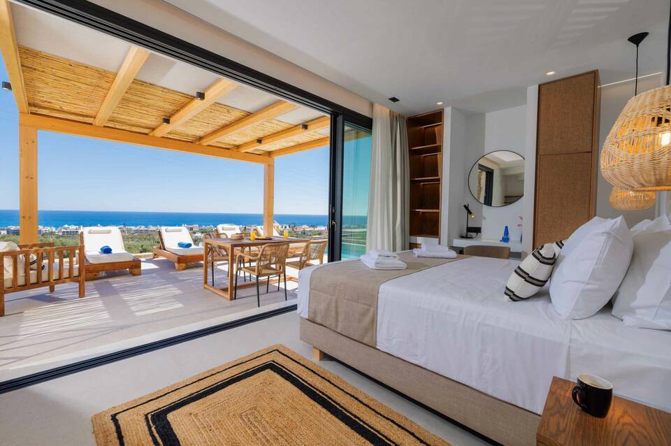 Deos Luxury Suites 3