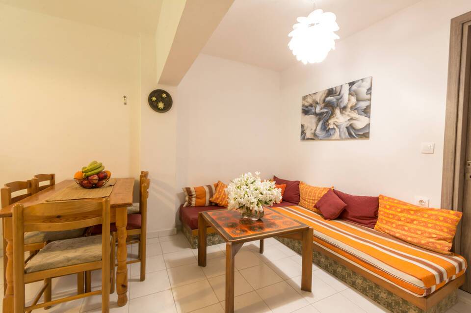 Roys Blu Studios & Apartments 5