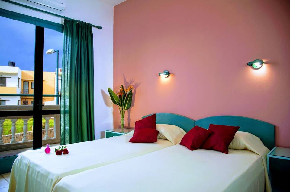 Theoni Apartment 5