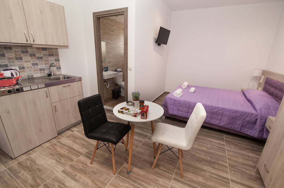 Del Mar by Estia 'Adults Only' 3