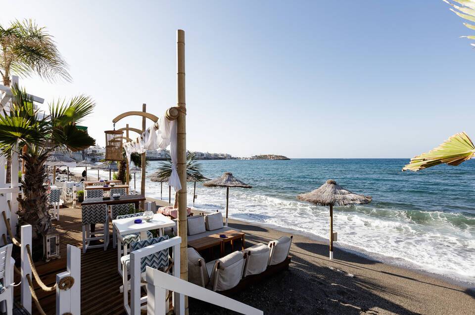 Kahlua Sea View Suites 4