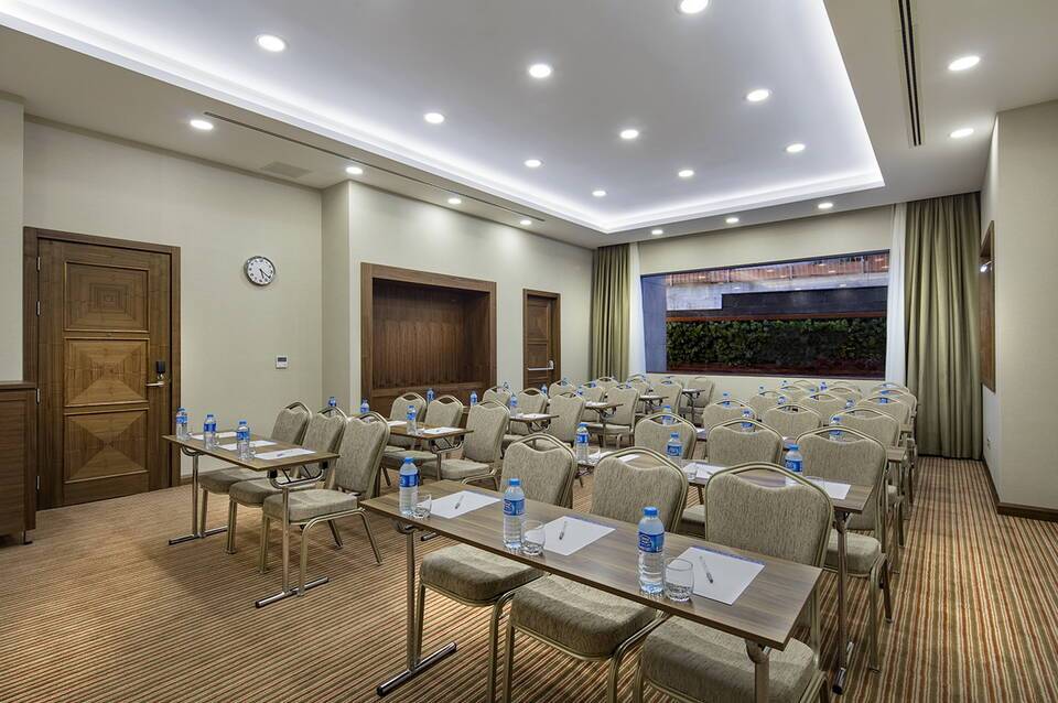 Hampton by Hilton Istanbul Atakoy 3