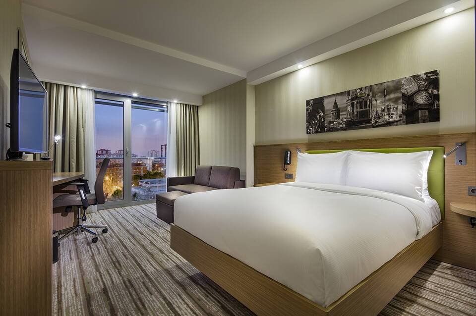 Hampton by Hilton Istanbul Atakoy 4