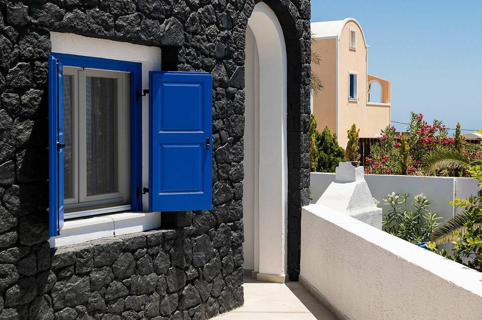The Noverian Bios Santorini 5