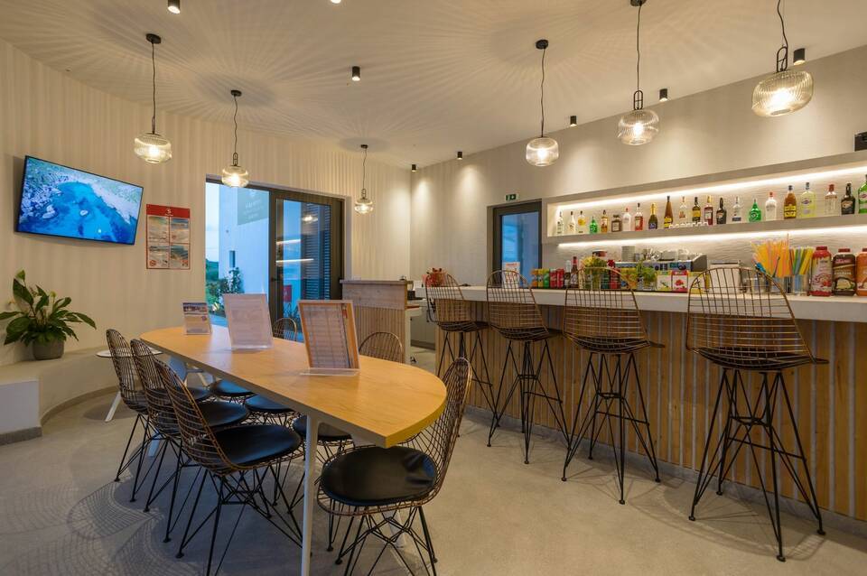 Serenity Luxury Boutique Hotel Agrilia 5