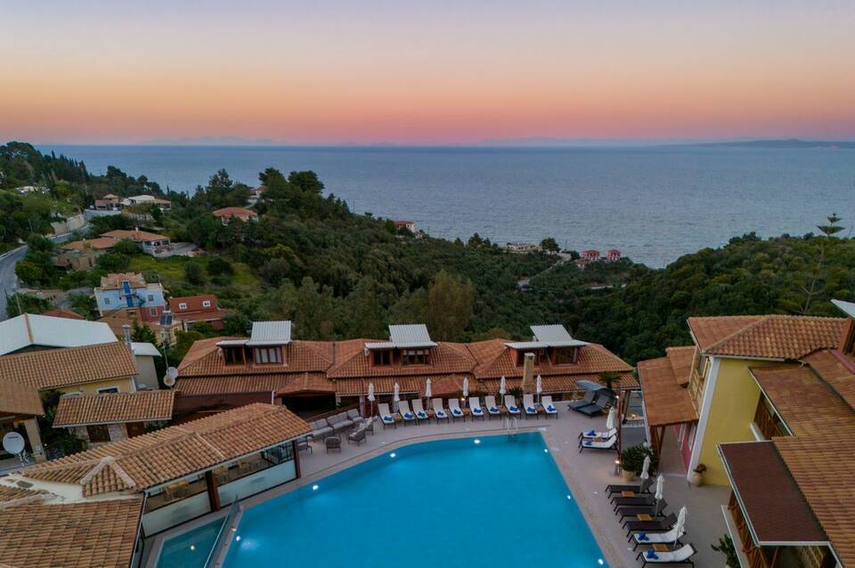 Sea View Village Studios & Apartments 3