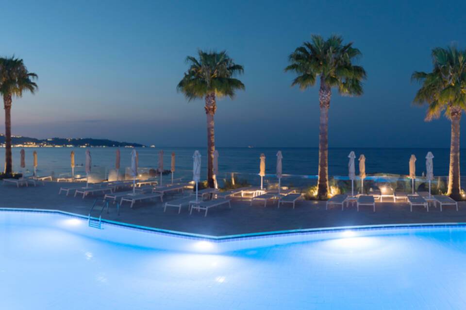 Xenos Kamara Beach Hotel 3