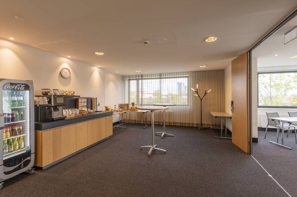 Holiday Inn München - Leuchtenbergring 1
