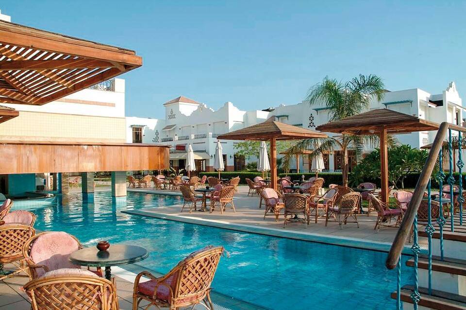 Lahami Bay Beach Resort & Gardens 5