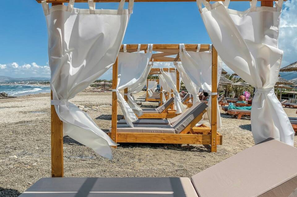 Mare Blue & Suites Hotel 3