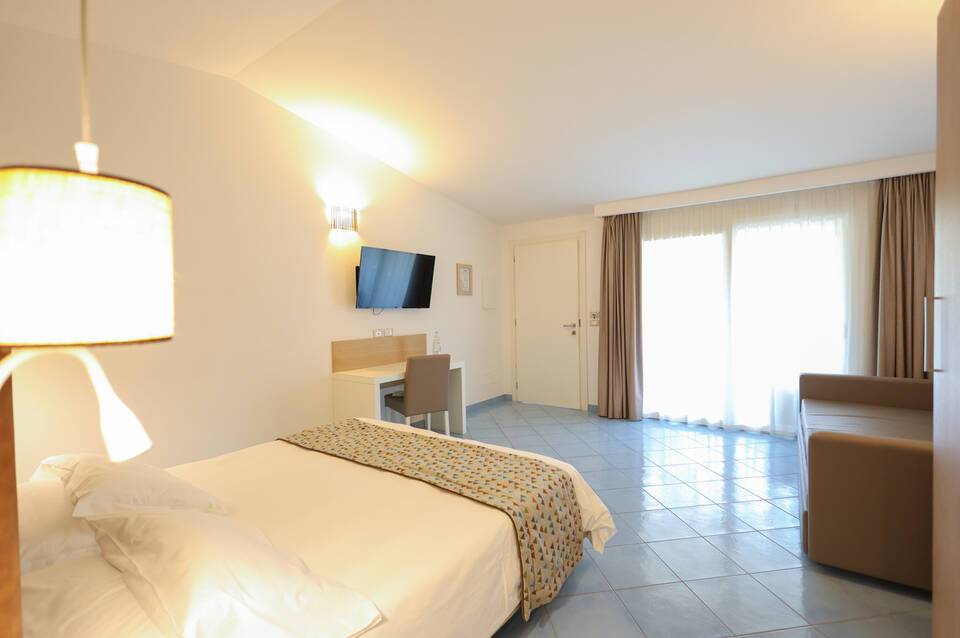 Baia Del Godano Resort & Spa 3