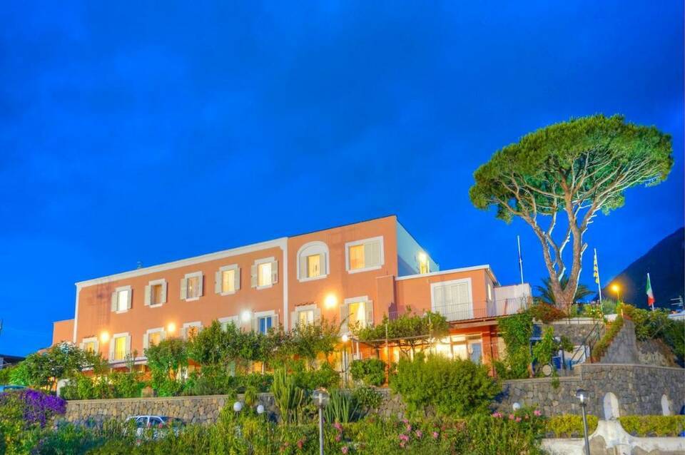 Hotel Villa Mena 2