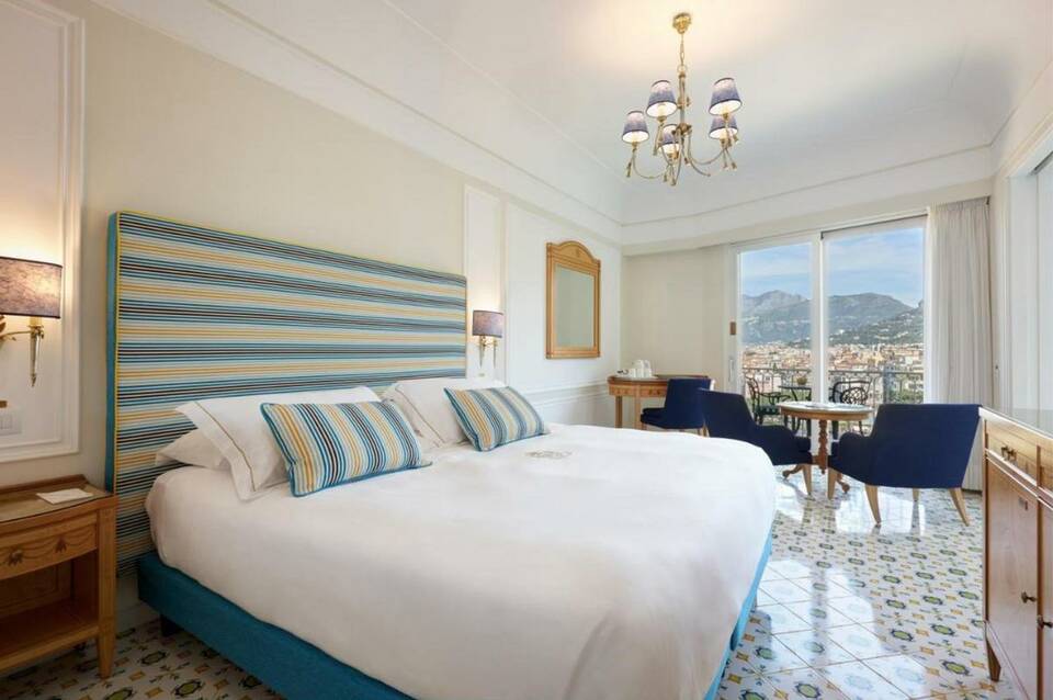 Grand Hotel Capodimonte 1