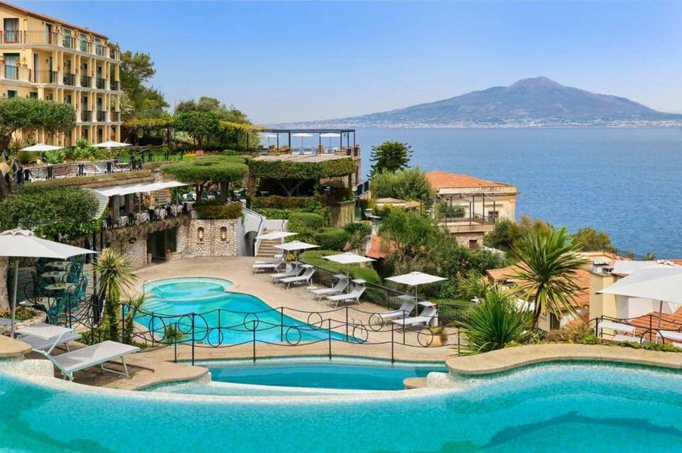 Grand Hotel Capodimonte 2