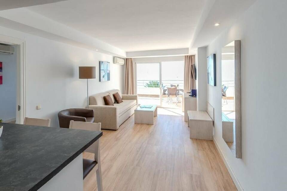 Aparthotel Puerto Azul 2