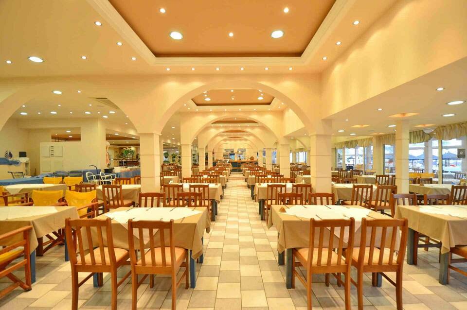 Sousouras Holiday Resort 2