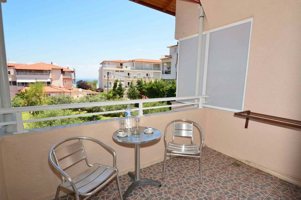 Sousouras Holiday Resort 3