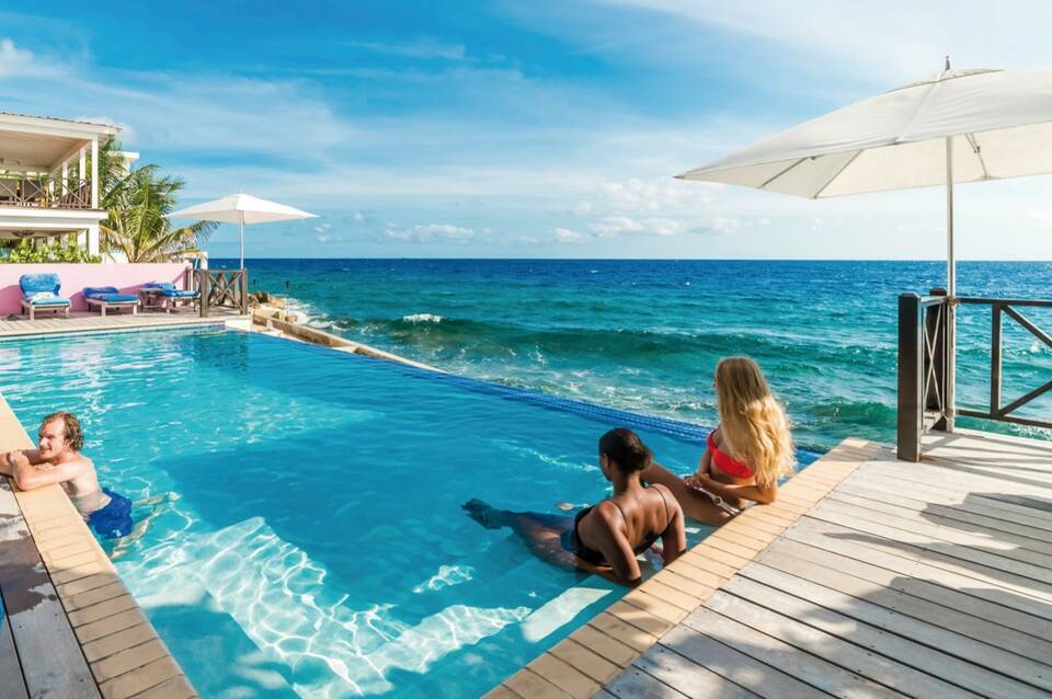 Scuba Lodge City Beach 2