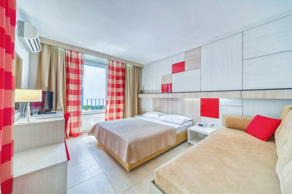 Slovenska Plaža Resort 4