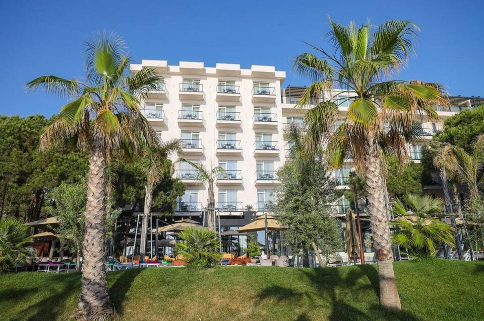 VM Resort & Spa 2