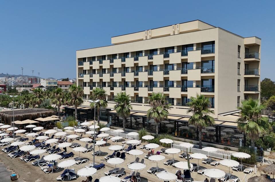 Amara Hotel & Spa 4