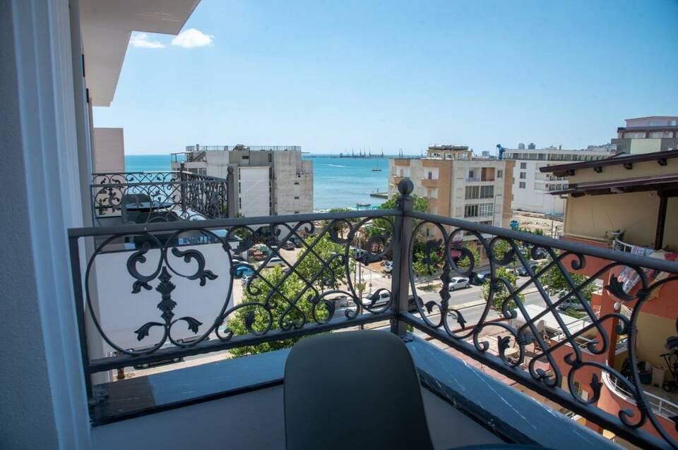 Dolanit Hotels Lubjana 2