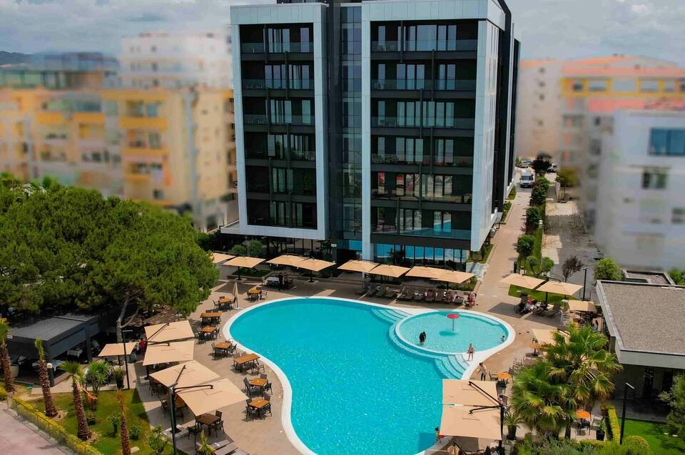 Supreme Hotel & Spa 1