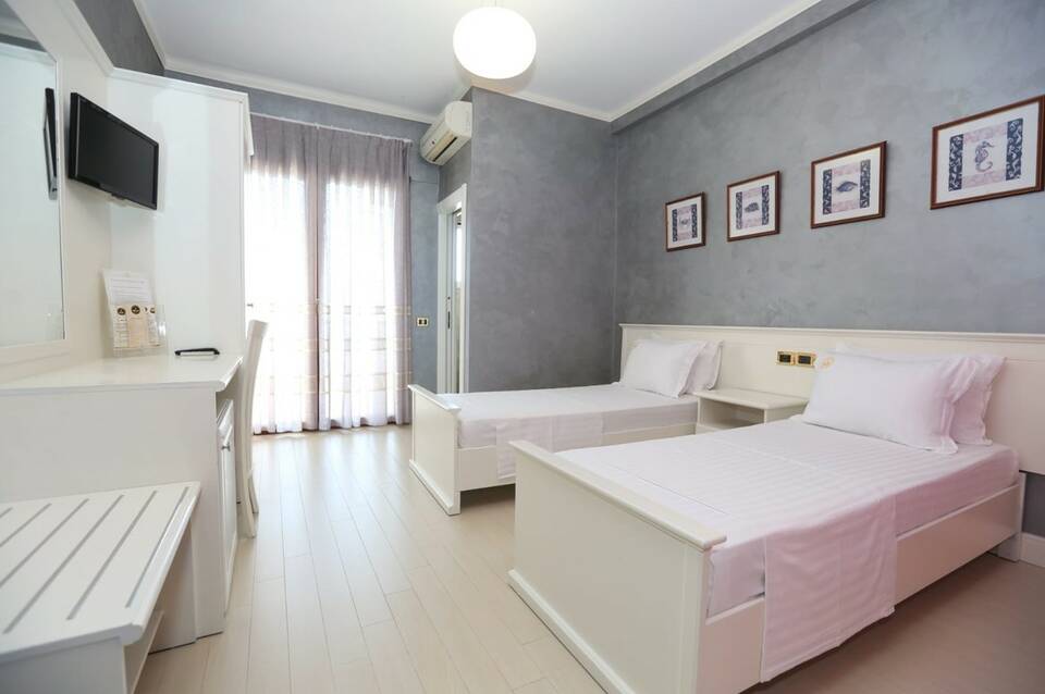 Iliria Internacional Hotel 4