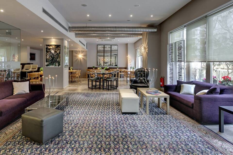 Polis Grand 1