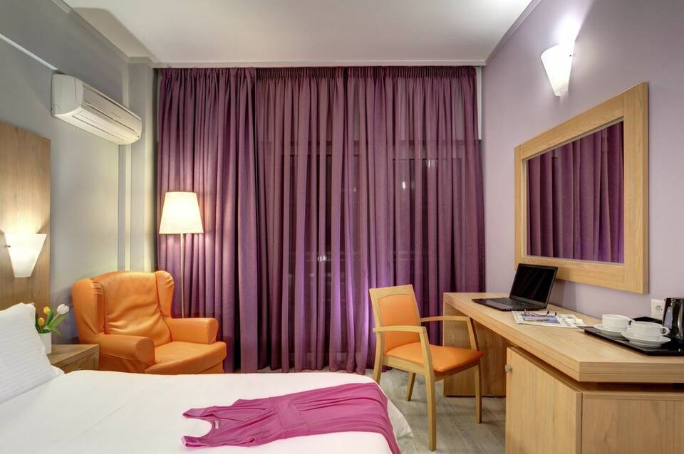 Polis Grand 2