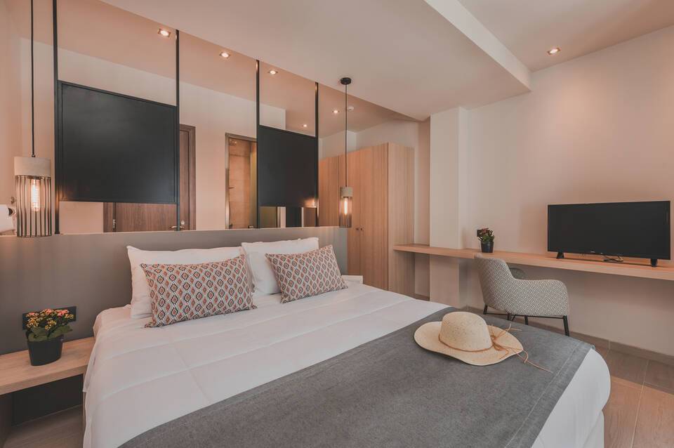 Cavo Suites 1