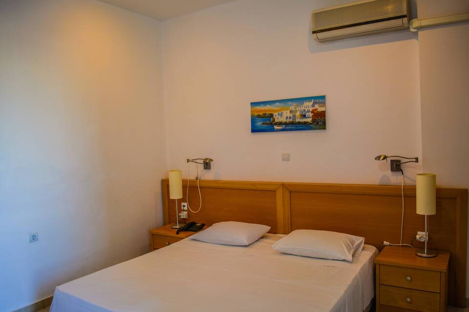 Mon Repos Hotel 3