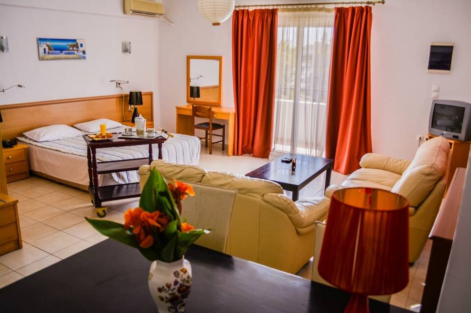 Mon Repos Hotel 4