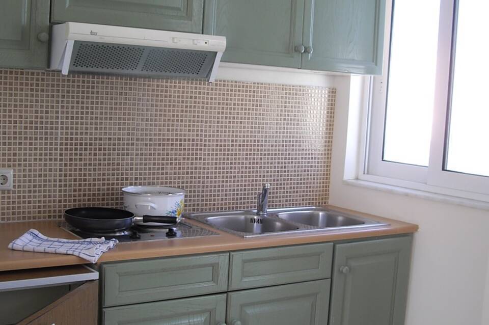 Bristol Sea View Apartments 5