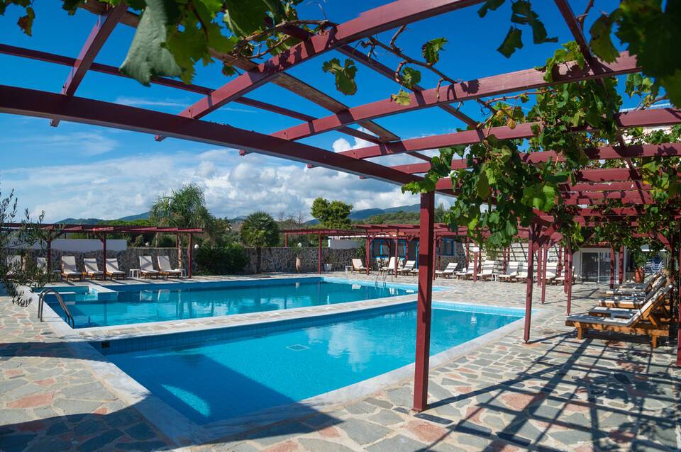 Poseidon Beach Hotel 3