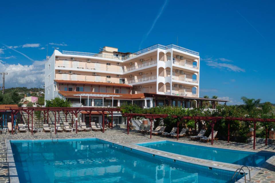 Poseidon Beach Hotel 4